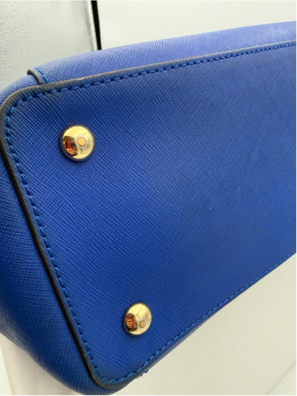 Women's Michael Kors Blue Tote Bag with Gold Hardware - Picture 5 of 10